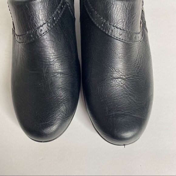 Easy Street | Black Comfort Wave Shoes - Picture 2 of 8